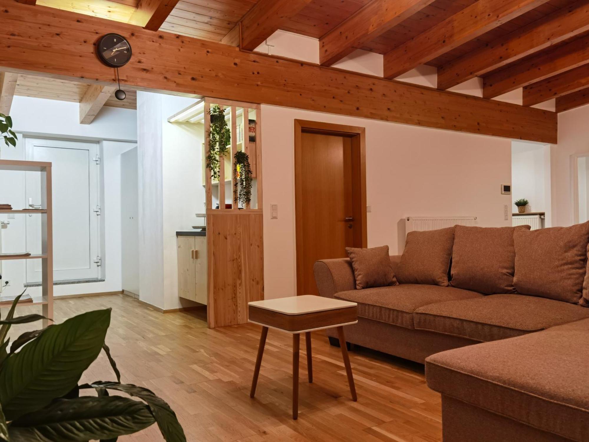 Beehome Apartment พัวคาร์สดอร์ฟ ภายนอก รูปภาพ